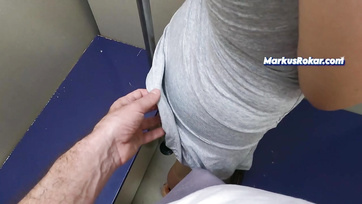 A nimfó szerelmem lecumizott egy ismeretlen fószert a vonat retyójában míg én szunyókáltam Thumb
