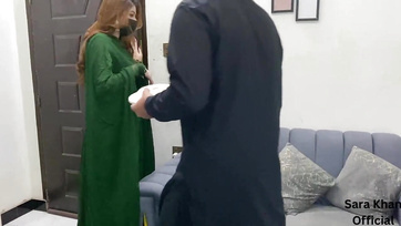 A szomszédban lakó palival kuffantott egy fergetegeset a nagy mellű pakisztáni nőcike Thumb