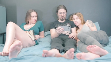 A nevelőanyucimmal és a mostohahugicámmal megtekintettünk egy brutális pornó filmet Thumb