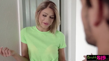 A paplan alatt megbújt mostohatestvérem beakasztotta a dákóját a nunámba amíg én a mostohaanyummal dumáltam Thumb