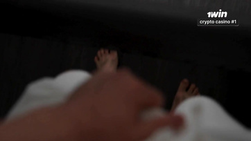 A huncut mostoha anyám úgy csinált mintha jógázna de szerintem csak a péniszemet szerette volna a puncijában érezni Thumb