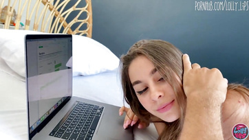A videókonferencia után a dúskeblű üzletasszonnyal egy orbitálisat szerelmeskedtünk majd a végén le is cumizott Thumb